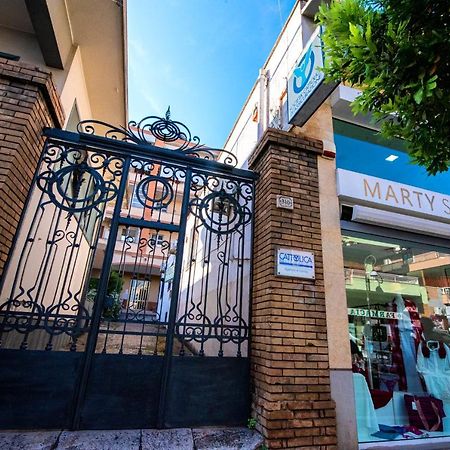 Domus Marti Hotel Formia Kültér fotó